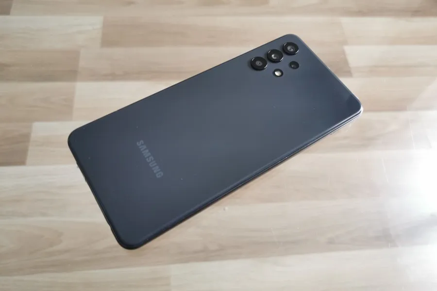 Zdjęcie Samsung A32 recenzja - czy warto kupić ten smartfon 4G lub 5G?