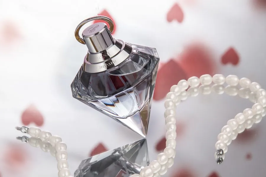Zdjęcie Jak wybrać perfumy damskie: 5 kluczowych wskazówek dla kobiet