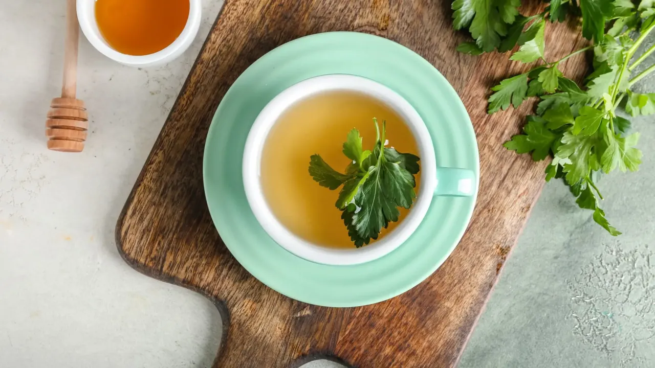 Zdjęcie Gdzie kupić herbatę z pietruszki? Najlepsze sklepy i ceny internetowe