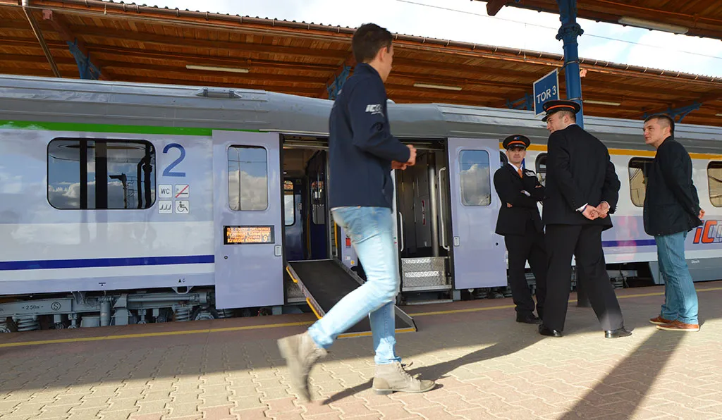 Zdjęcie IC 6304 Chełmoński - skąd odjeżdża i co warto wiedzieć przed podróżą