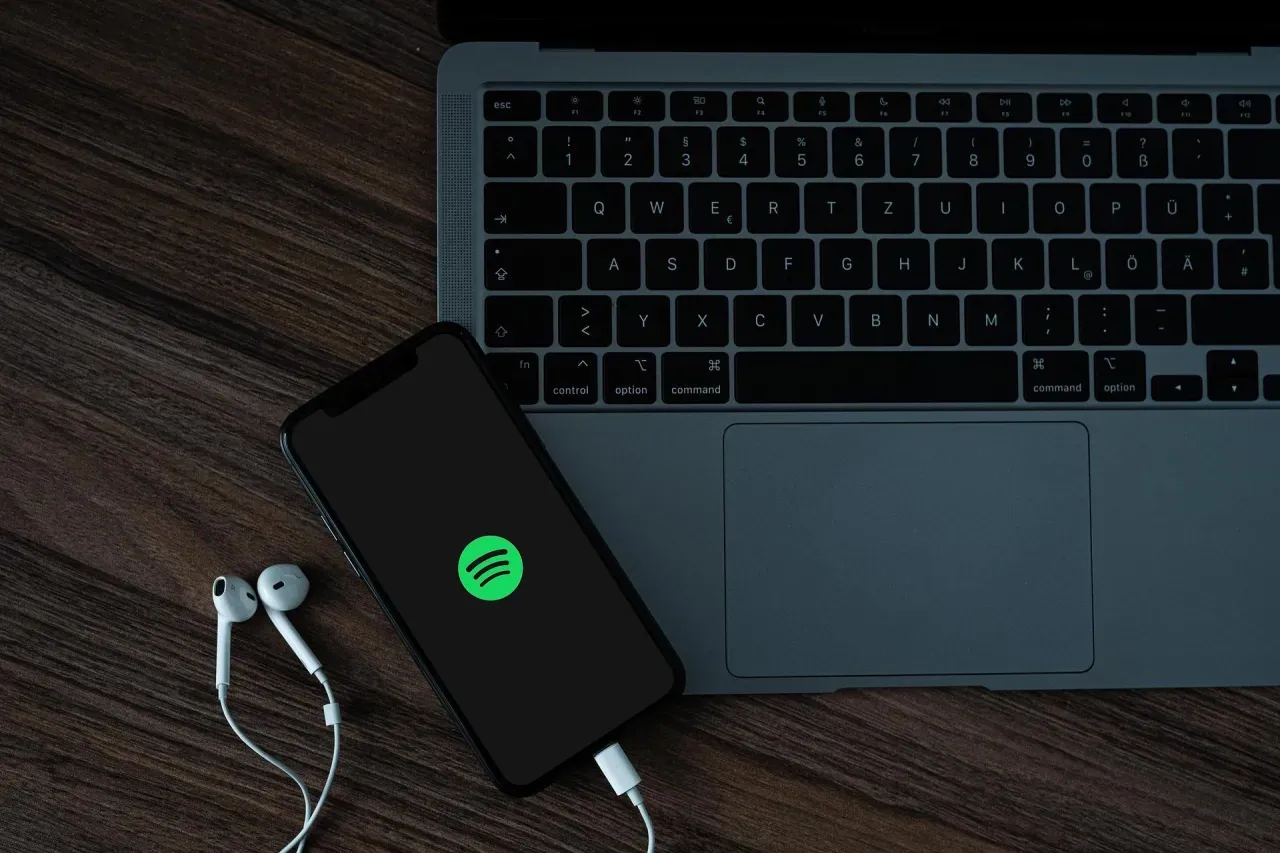 Zdjęcie Spotify w Polsce od kiedy? Odkryj historię i rozwój platformy