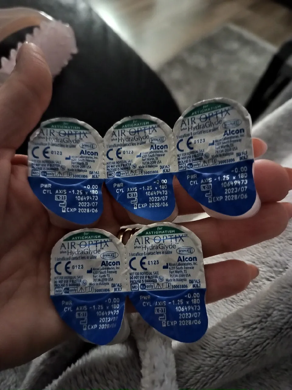 Zdjęcie Ile kosztują soczewki dla astygmatyków? Ceny, które Cię zaskoczą