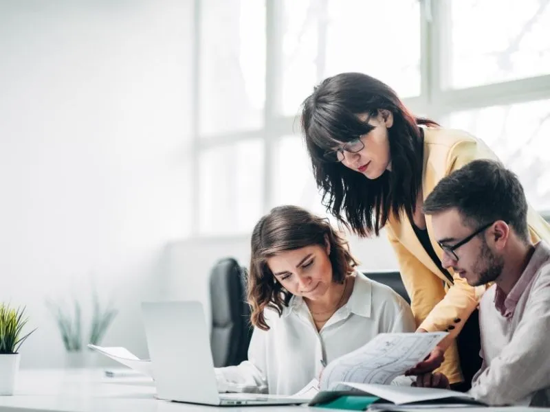 Zdjęcie Staż z PUP: Czy pracodawca musi Cię zatrudnić?