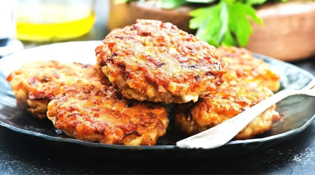 Zdjęcie Szybkie kotleciki drobiowe z pieczarkami, które zachwycą każdego smakosza