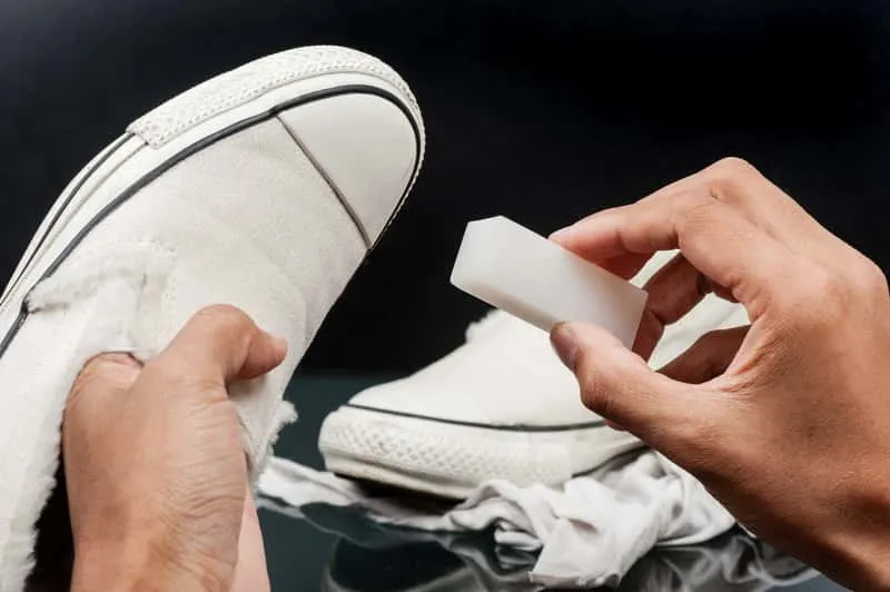 Zdjęcie Jak wyczyścić białe buty Adidas i uniknąć najczęstszych błędów