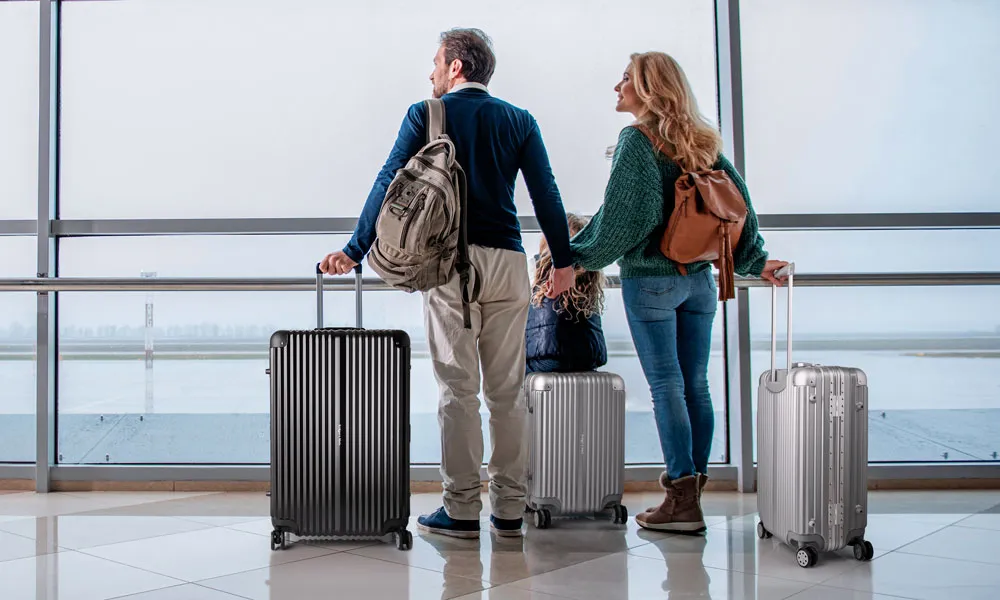 Zdjęcie Jaka walizka do samolotu bagaż podręczny? Wybierz mądrze, unikaj problemów