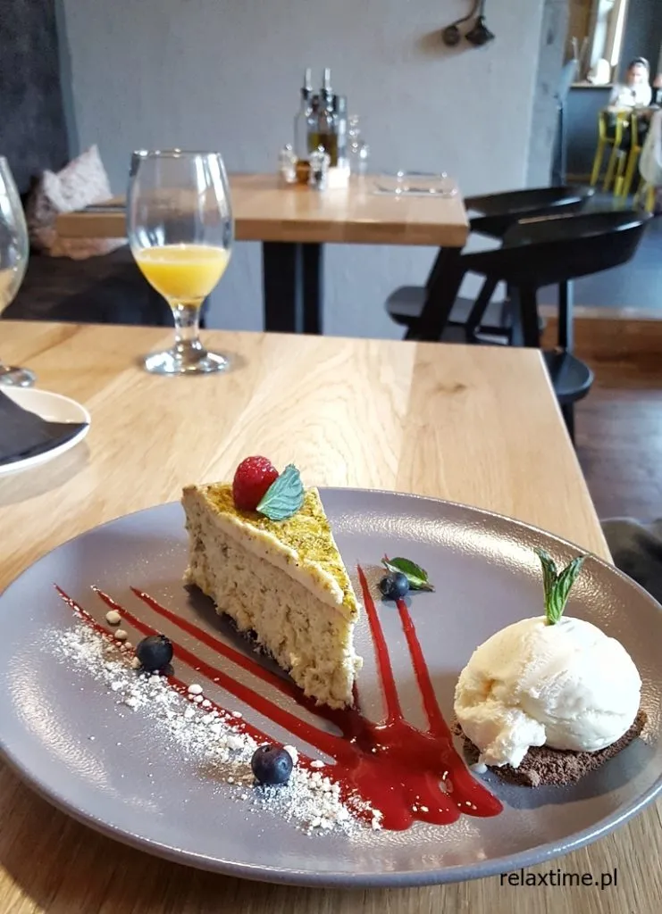 Zdjęcie Gdzie zjeść w Jeleniej Górze? Odkryj najlepsze restauracje i kawiarnie