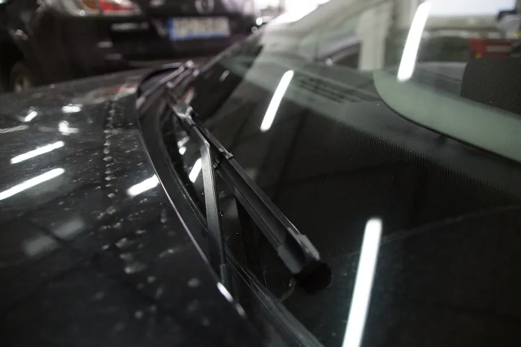 Zdjęcie Problemy z wycieraczkami w Audi A6 C6: Przyczyny i rozwiązania