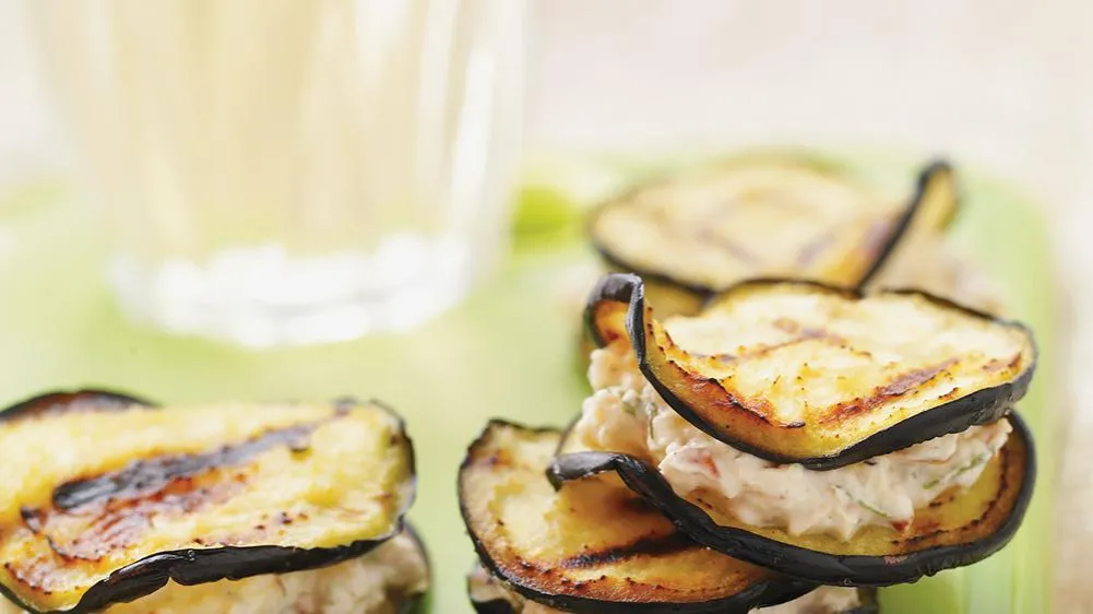 Zdjęcie Aubergine grill&eacute;e ap&eacute;ro : 3 id&eacute;es gourmandes &amp; z&eacute;ro d&eacute;faut