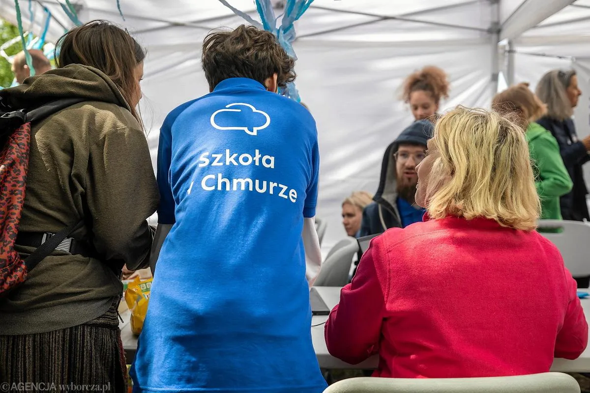 Zdjęcie Czy szkoła w chmurze jest legalna? Sprawdź status prawny i wymagania formalne
