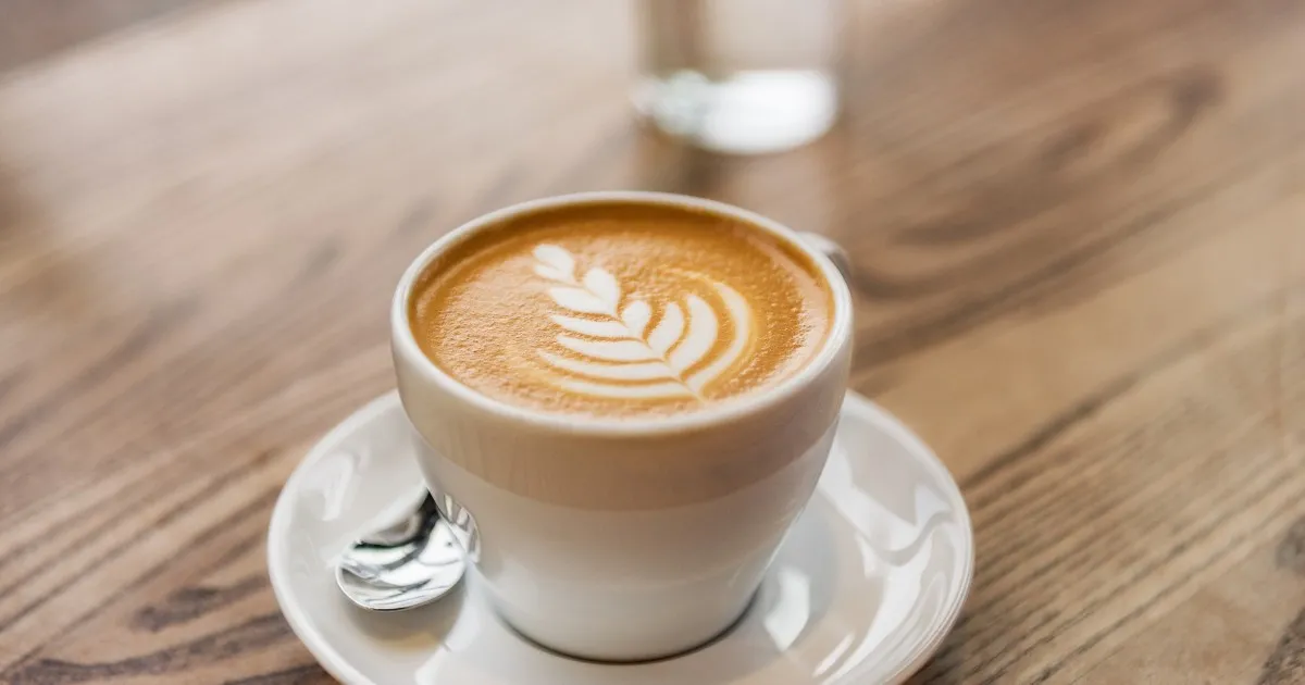 Zdjęcie Kaffeebohnen für Cappuccino: Die besten Mischungen für vollen Geschmack