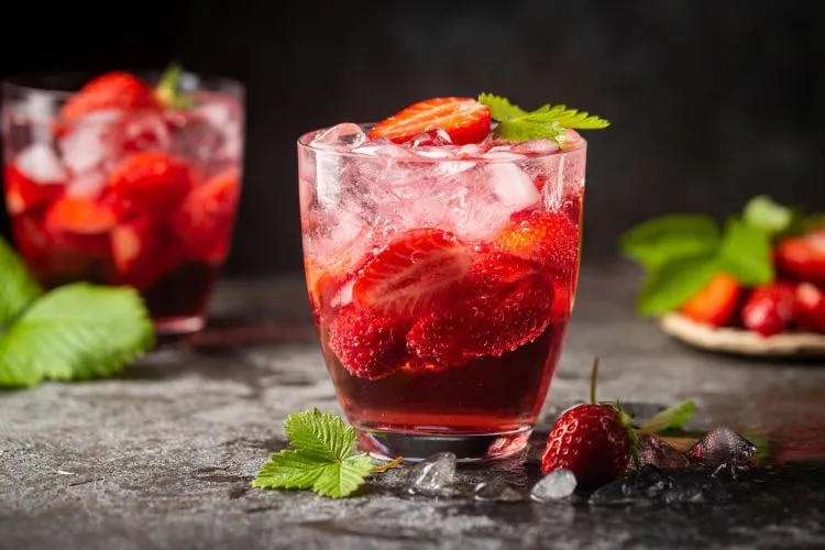 Zdjęcie Najlepsze drinki z rumu białego, które musisz spróbować tej wiosny