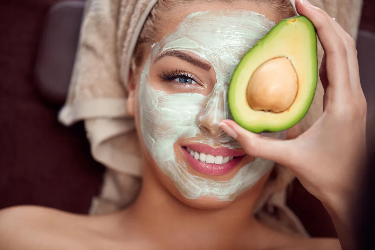 Zdjęcie Jaki peeling do cery trądzikowej? 7 skutecznych rozwiązań