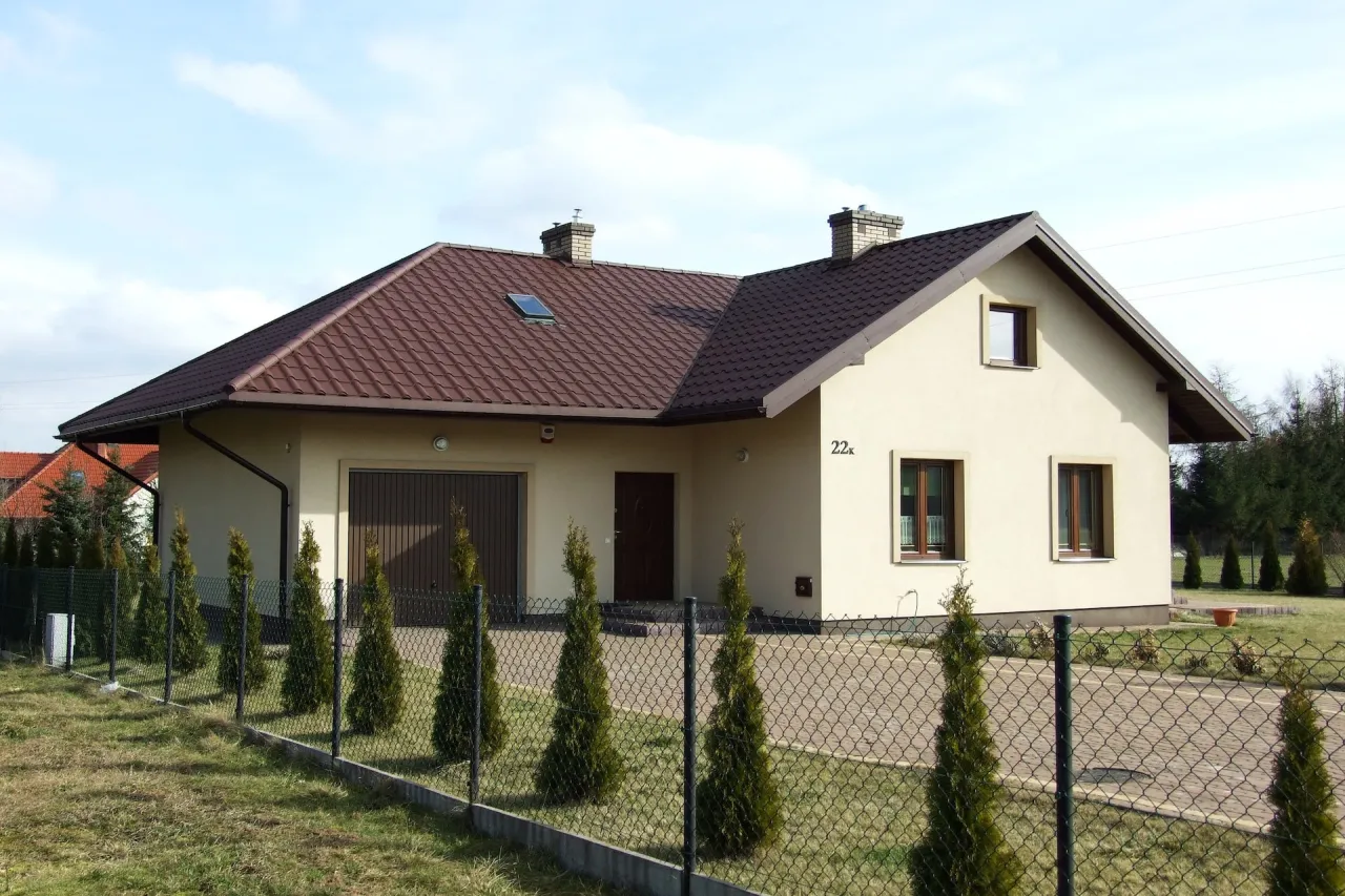 Zdjęcie Rudy dach jaka elewacja - najlepsze kolory, które zachwycą każdego