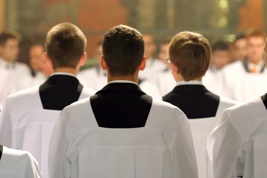 Zdjęcie Fundusz kościelny na co jest przeznaczany i jak wspiera duchownych oraz obiekty sakralne