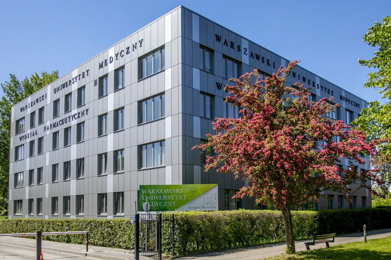 Zdjęcie Warszawski Uniwersytet Medyczny zdjęcia – odkryj niezwykłe chwile uczelni