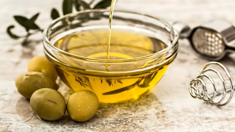 Zdjęcie Ile oliwa ma kalorii? Odkryj, jak wpływa na Twoją dietę