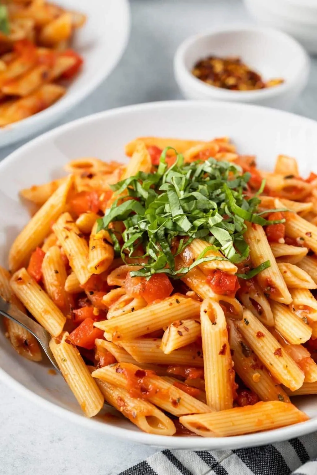 Zdjęcie Penne arrabiata z kurczakiem - prosty przepis na pyszne danie