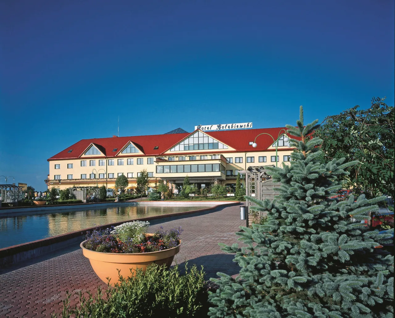 Zdjęcie Hotel Gołębiewski w Wiśle - kiedy powstał i co warto wiedzieć
