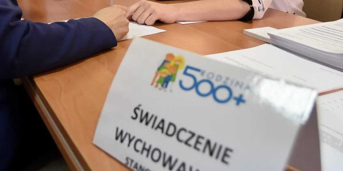Zdjęcie Świadczenia 500 plus kiedy wypłaty - poznaj terminy i zmiany w 2024