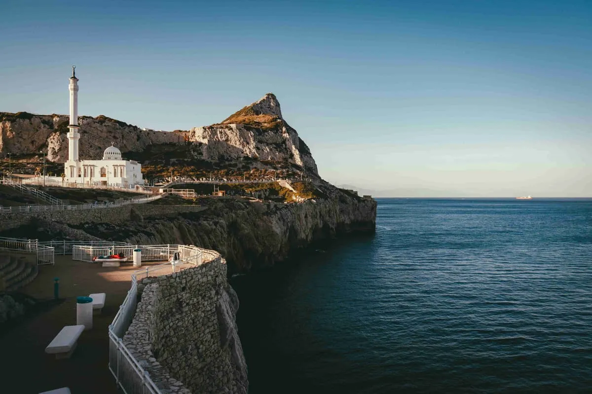 Zdjęcie Jak dojechać na Gibraltar? Wszystkie sposoby dotarcia na półwysep