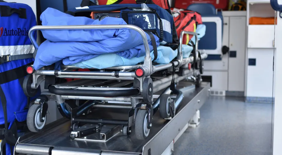 Zdjęcie Jak załatwić transport medyczny na NFZ i uniknąć zbędnych kosztów