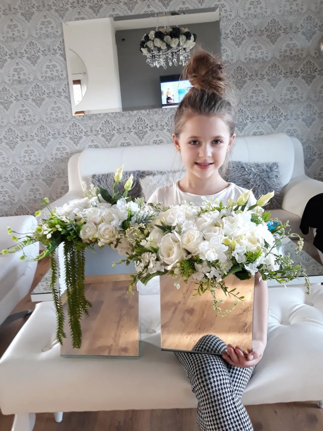 Zdjęcie Jakie kwiaty do sukni ecru, aby uzyskać elegancki efekt?