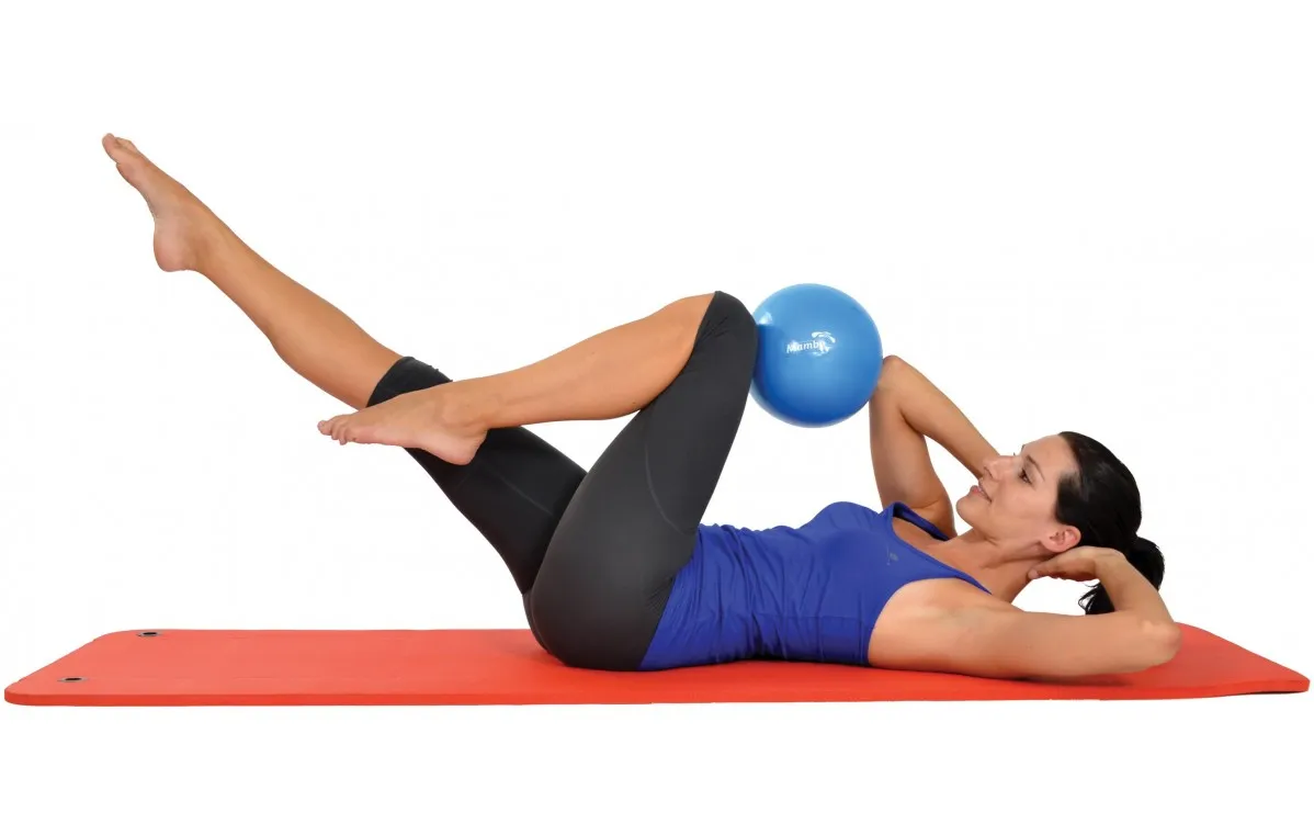Zdjęcie Jak dobrać odpowiedni rozmiar piłki do pilates dla siebie?