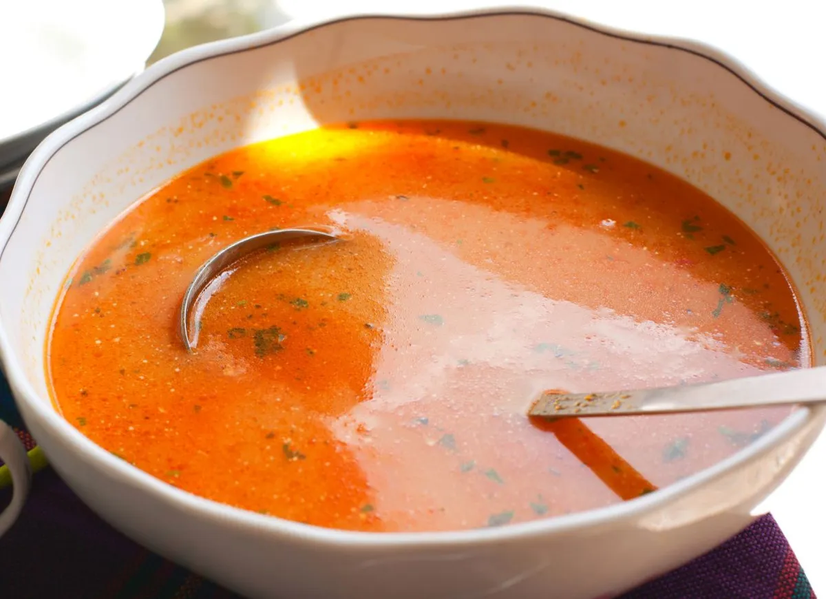 Zdjęcie Czy zupa pomidorowa podnosi cukier? Sprawdź, jak ją przygotować