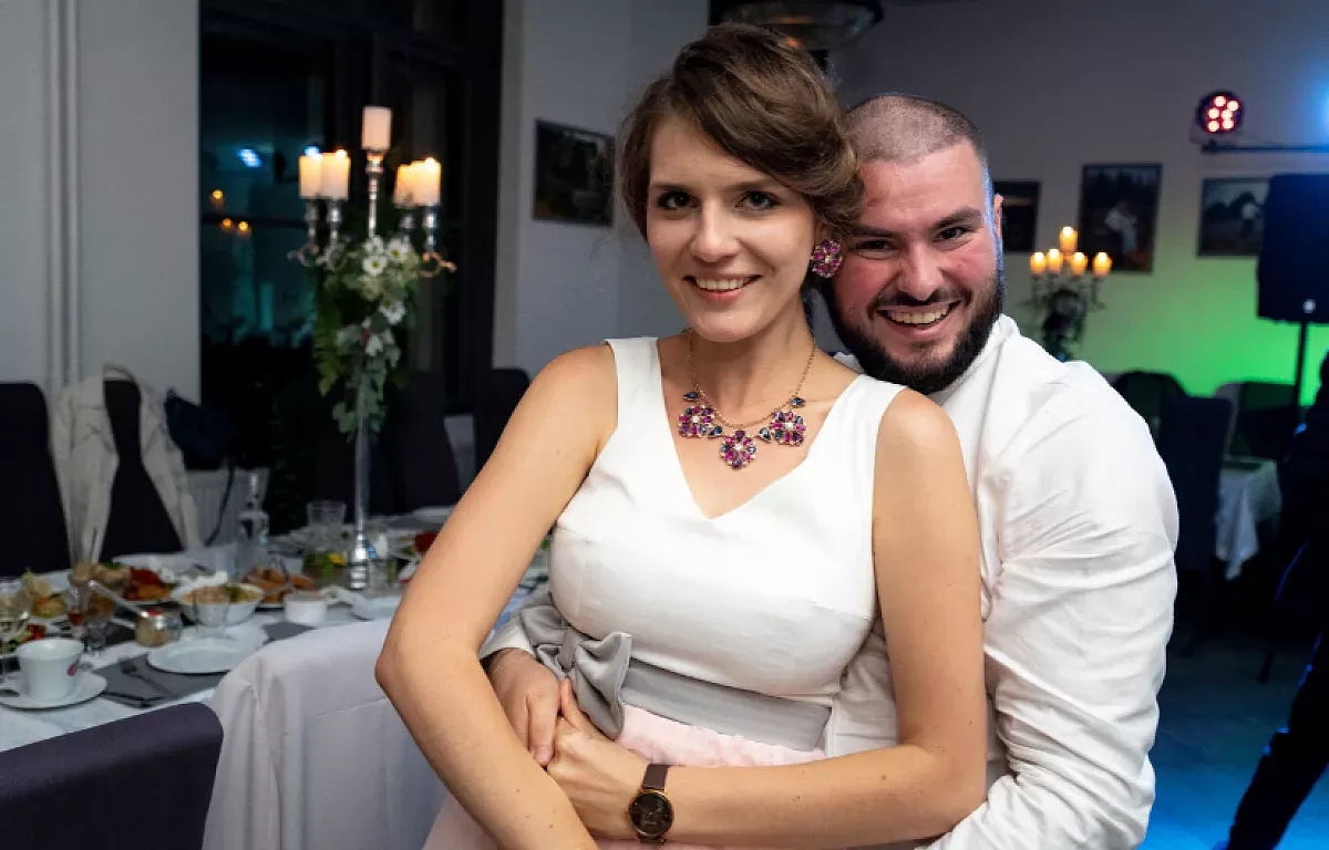 Zdjęcie Czy pieszczoty w małżeństwie to grzech? Odkryj prawdę o miłości