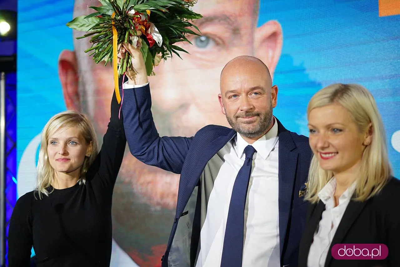 Zdjęcie Kim jest żona Jacka Sutryka? Poznaj prawdę o życiu prezydenta Wrocławia
