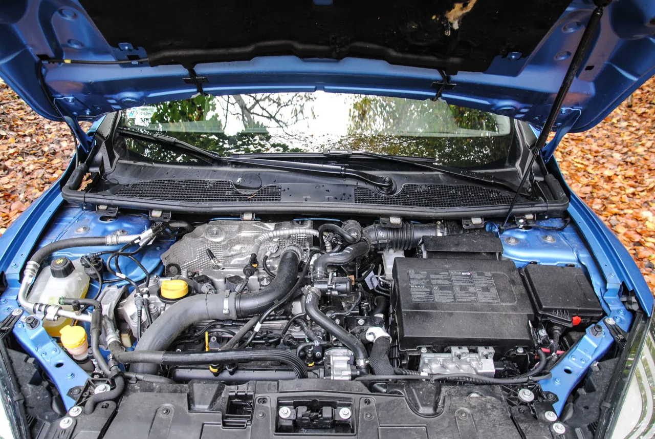 Zdjęcie Renault Megane 3: Wybierz idealny silnik - Porównanie i opinie