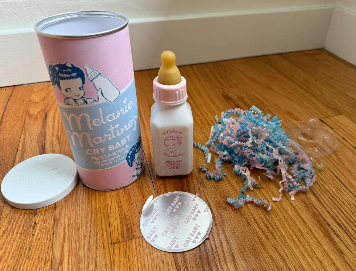 Zdjęcie Gdzie kupić perfumy Melanie Martinez? Sprawdź najlepsze oferty i promocje