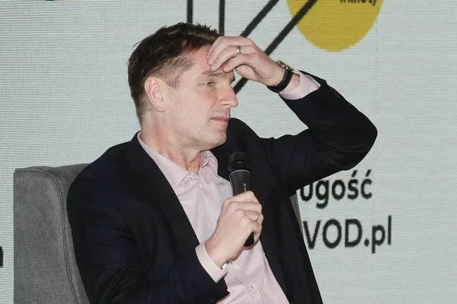 Zdjęcie Tomasz Lis wiek - szokujące fakty o jego urodzinach i życiu.