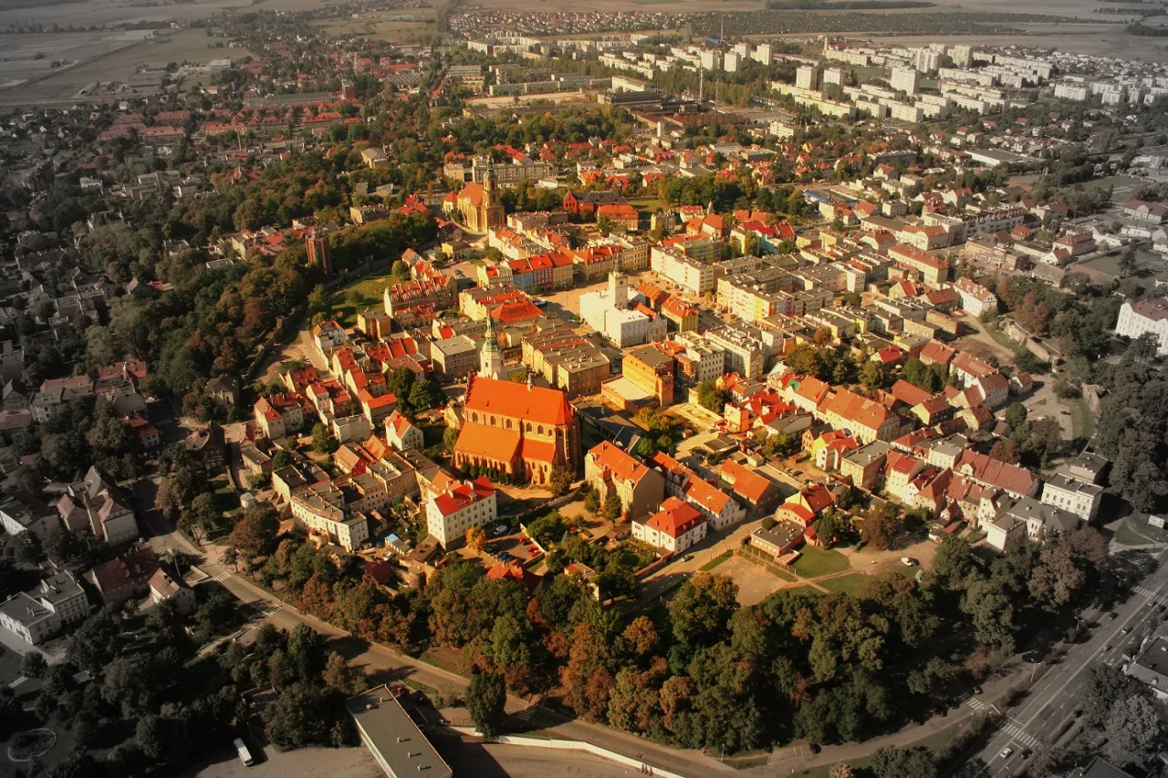 Zdjęcie Atrakcje Dzierżoniów: Odkryj najlepsze miejsca dla rodzin i dzieci