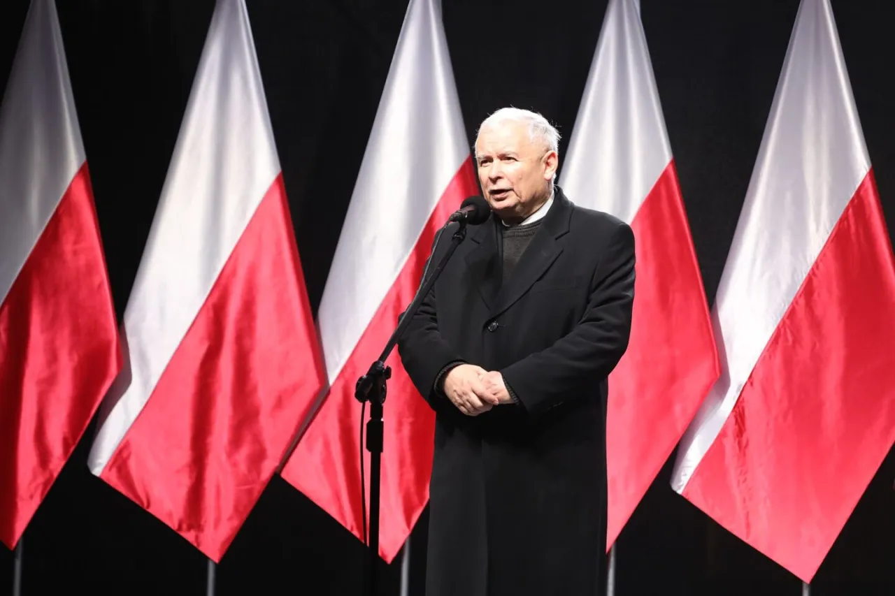 Zdjęcie Kiedy PiS odejdzie? Oczekiwania i zmiany w polskiej polityce