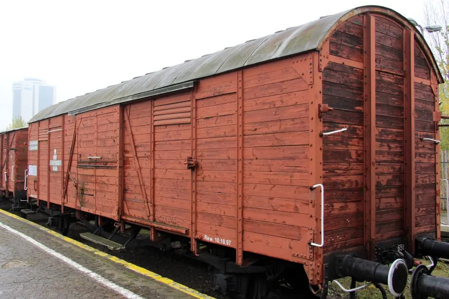 Zdjęcie Ile wagonów ma pociąg towarowy? Odkryj zaskakujące fakty