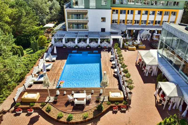 Zdjęcie Hotel Bryza – ile ma lat i co warto o nim wiedzieć?