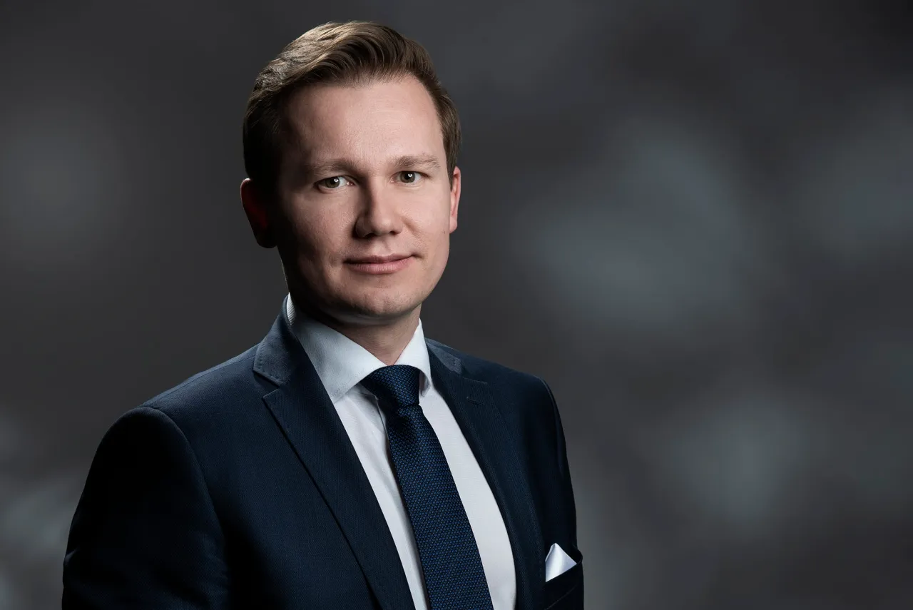 Zdjęcie Ile trwa rozprawa w sądzie karnym? Zaskakujące czynniki wpływające na czas