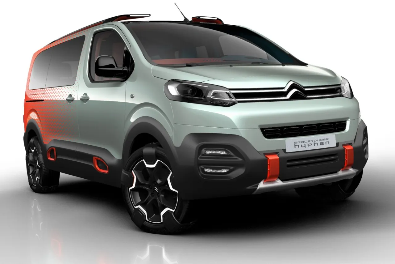 Zdjęcie Jaki bus z napędem 4x4 wybrać do trudnych warunków? Porównanie modeli