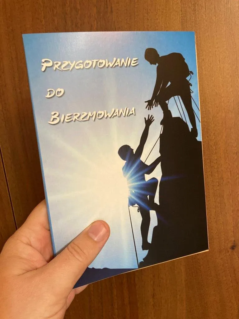 Zdjęcie Jak wygląda przygotowanie do bierzmowania - kluczowe etapy i znaczenie