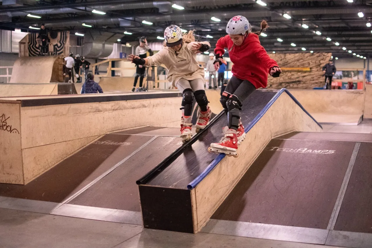 Zdjęcie Skatepark Zabrze - idealne miejsce do nauki i zabawy na desce