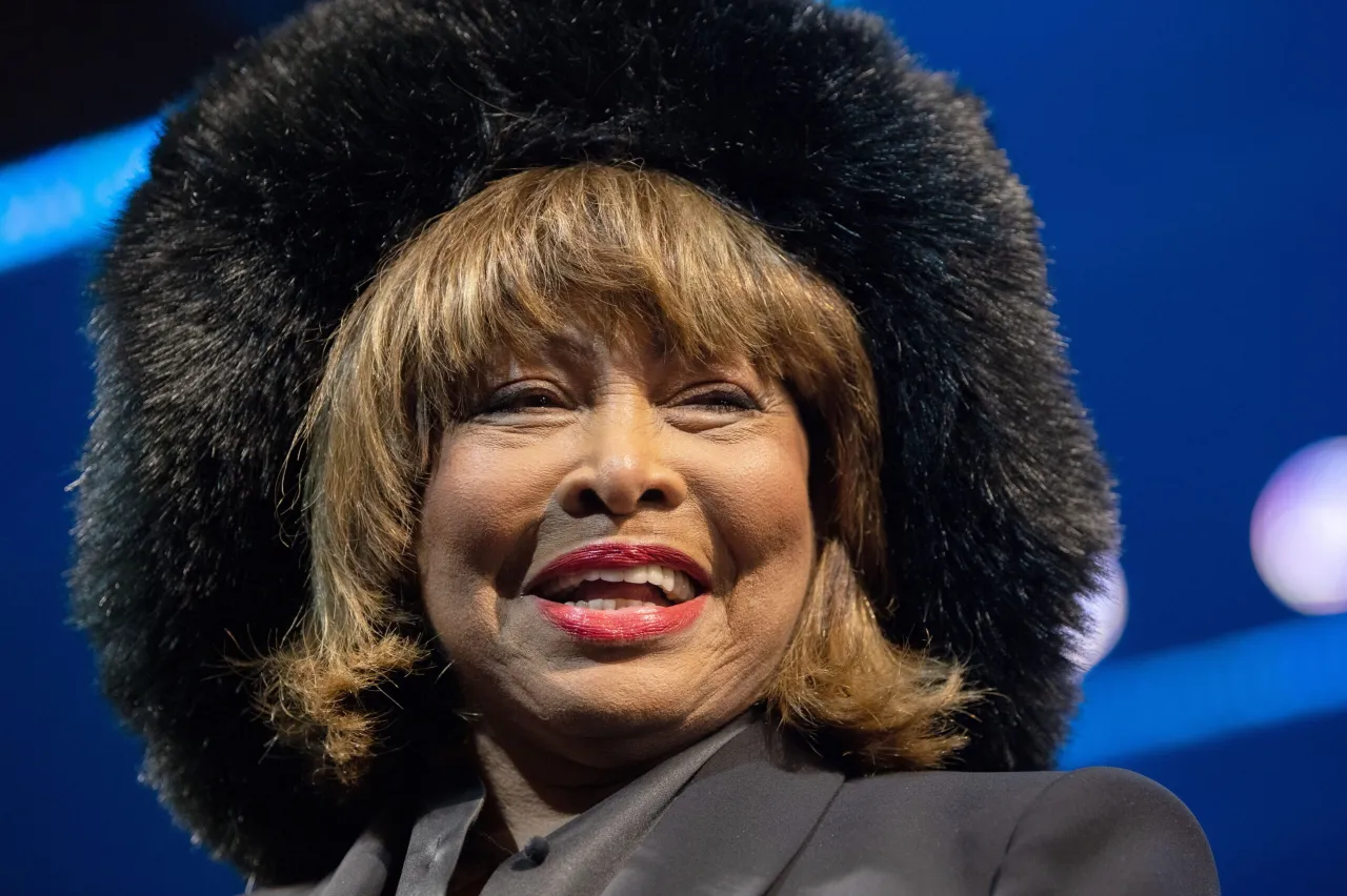 Zdjęcie Ile lat ma Tina Turner? Zaskakująca historia jej życia i kariery