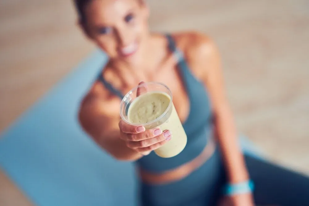 Zdjęcie Ile kalorii ma shake proteinowy? Zaskakujące różnice w kaloryczności