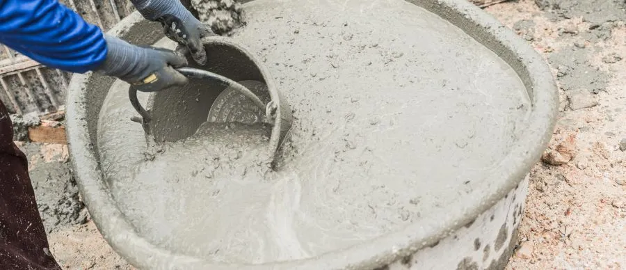 Zdjęcie Ile łopat piachu na 25 kg cementu? Odpowiednie proporcje dla betonu