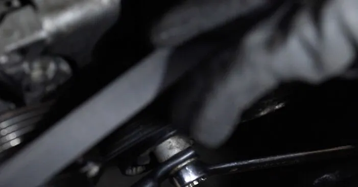 Zdjęcie Jak wymienić pasek alternatora w BMW E39 bez błędów i problemów krok po kroku