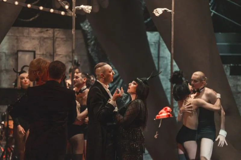 Zdjęcie Cabaret w Teatrze Rozrywki: Niezapomniane przeżycia w Chorzowie