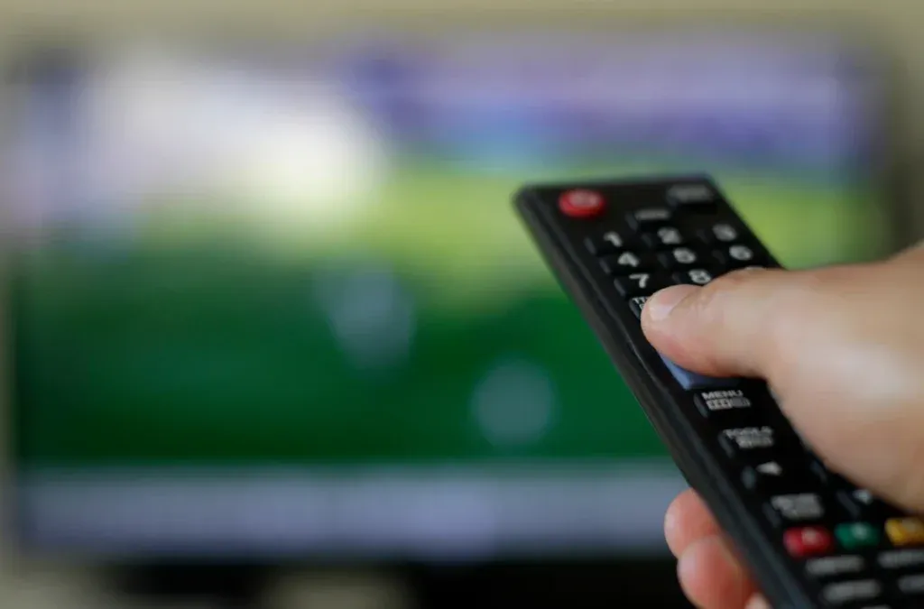 Zdjęcie Jak sprawdzić czy telewizor ma DVB-T2 Panasonic i uniknąć problemów z odbiorem