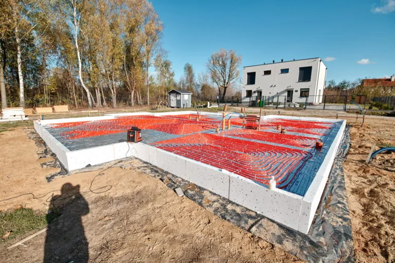 Zdjęcie Czym obłożyć fundament: najlepsze materiały i ich zalety
