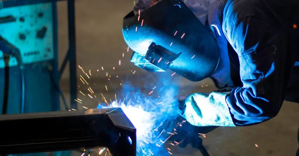 Zdjęcie Czym spawać aluminium? Najlepsze metody i praktyczne porady